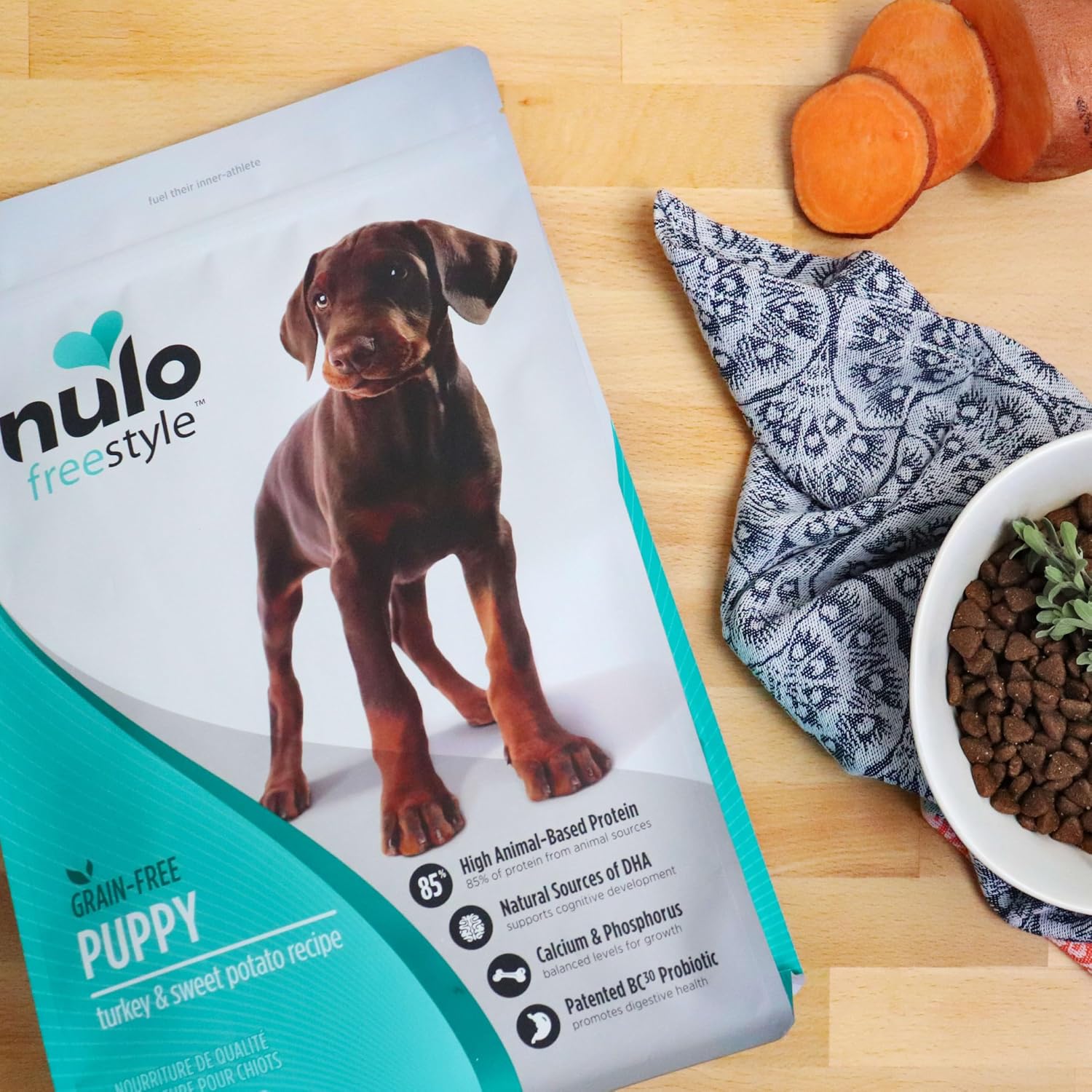 Nulo Freestyle Dry Puppy Food - Salmon & Peas, Premium Grain Free Dog Food for Puppies, Natural, High Protein Kibble with DHA, Omega 3 & Probiotics