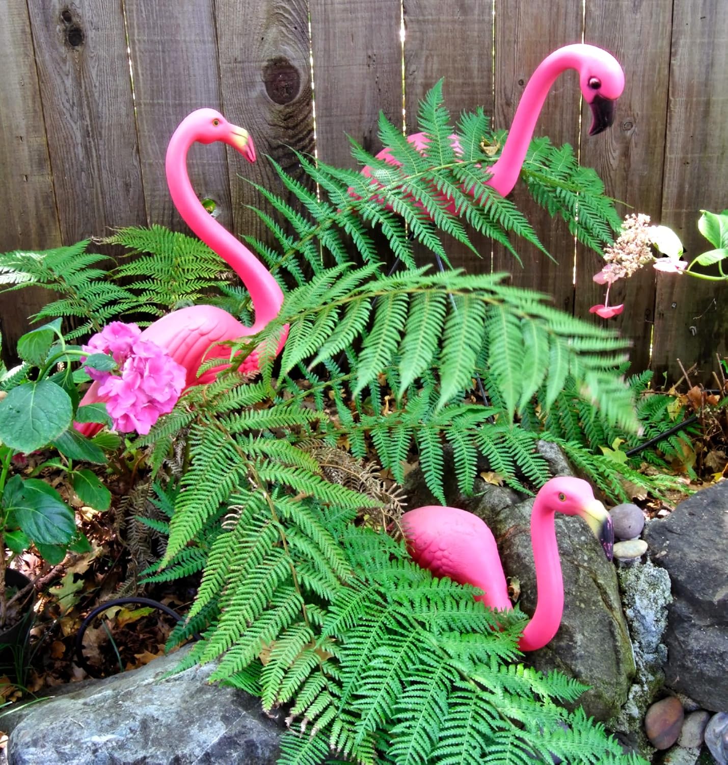 Pink Flamingos Yard Decorations - 2 Pack Extra Large 24" Tall Plastic Flamingo Statue w/Metal Stakes - Lawn Ornaments & Garden Decor for Outdoor