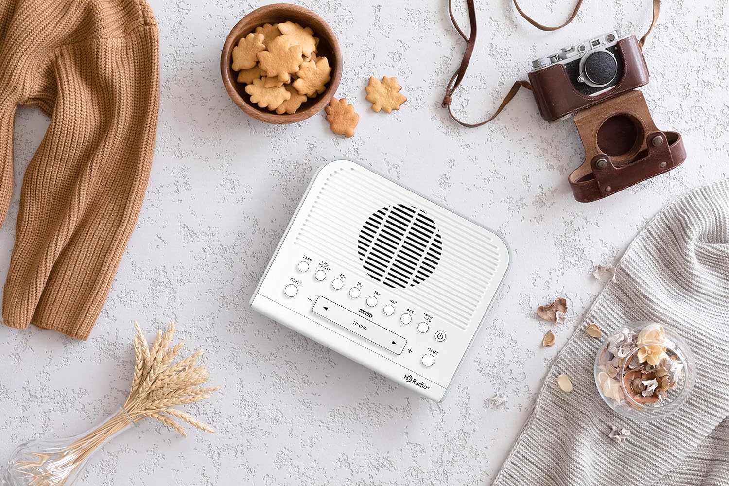 Sangean HDR-15 AM/FM Digital Tuning Clock Radio with USB Phone Charging, White