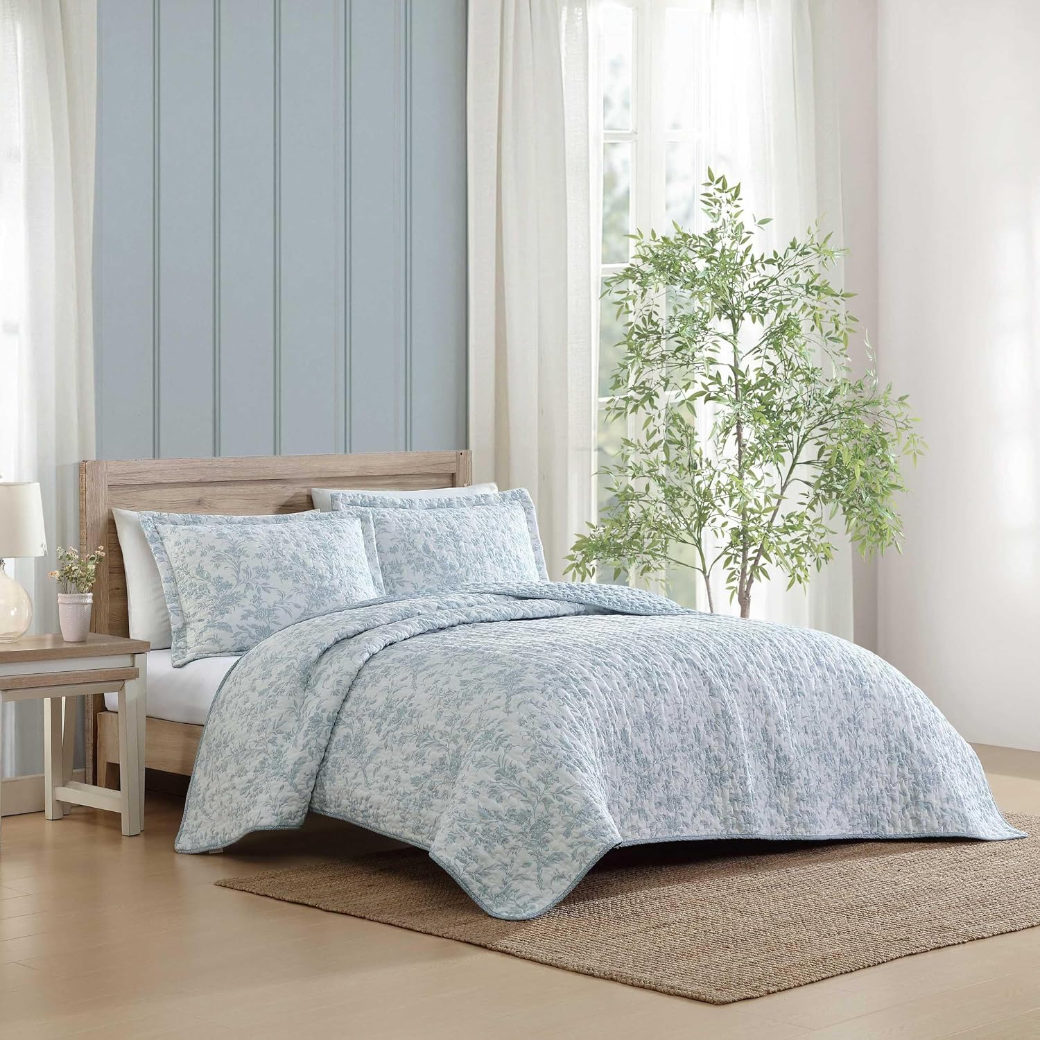 Laura Ashley – Queen Quilt Set, Soft & Lightweight Toile Bedding with Matching Shams, Reversible Floral Room Decor, College Dorm Room Essentials (Amberley Blue)