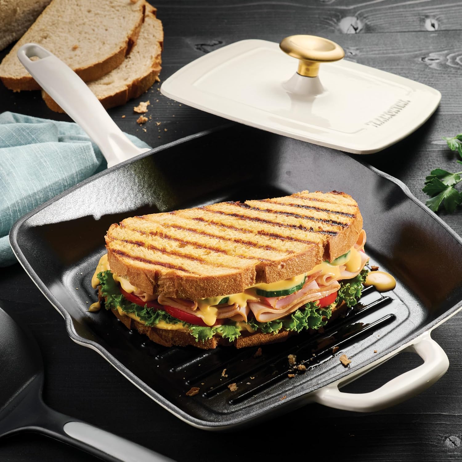 Tramontina Bestow Enameled Cast Iron 10-Inch Skillet, Blue | Perfect Pan for Frying, Searing, and Oven-to-Table Cooking