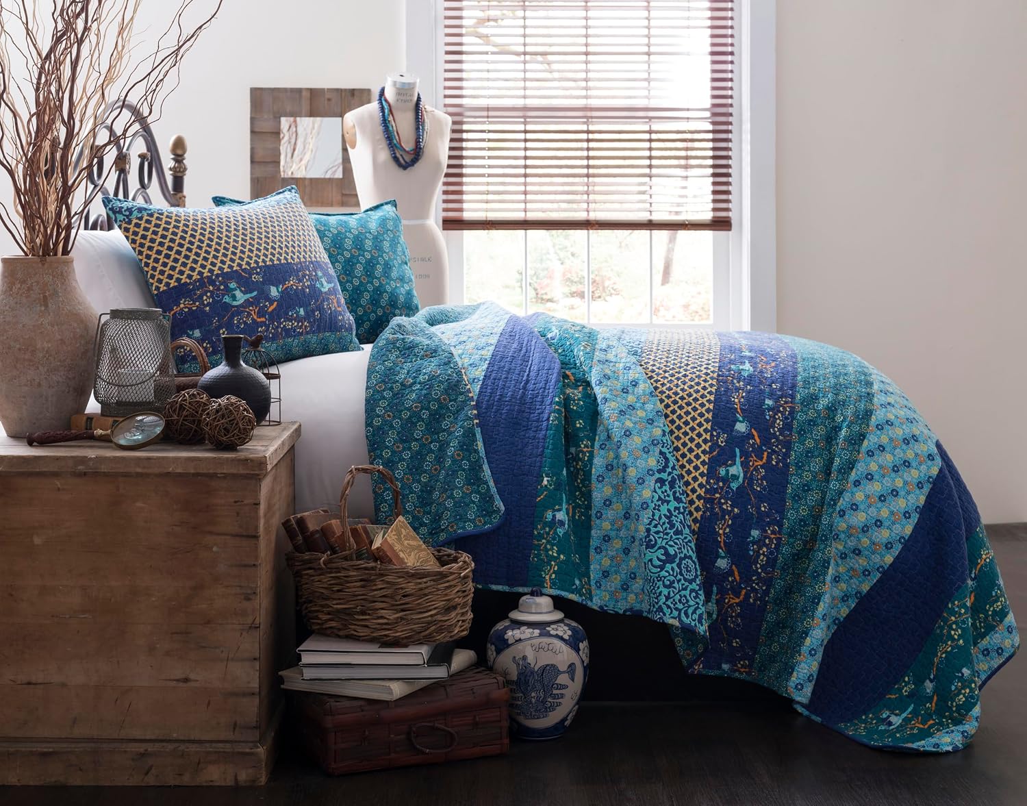 Lush Decor Royal Empire Reversible Cotton Quilt Set, 3 Piece Set Full/ Queen, Plum - Striped Bedding Set - Floral Quilt Queen Size - Purple Bedding - Boho Decor