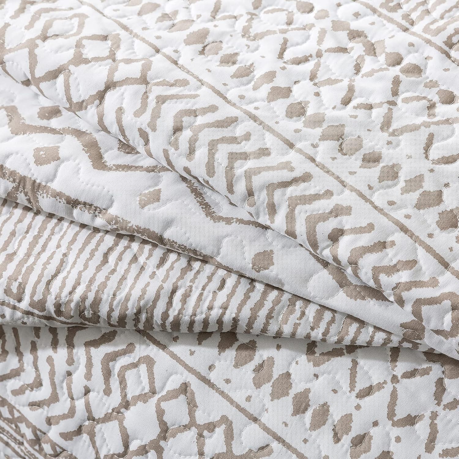 Striped Jacquard Style Cotton 3-Piece Patchwork Bedspread Quilt Sets, Queen Size