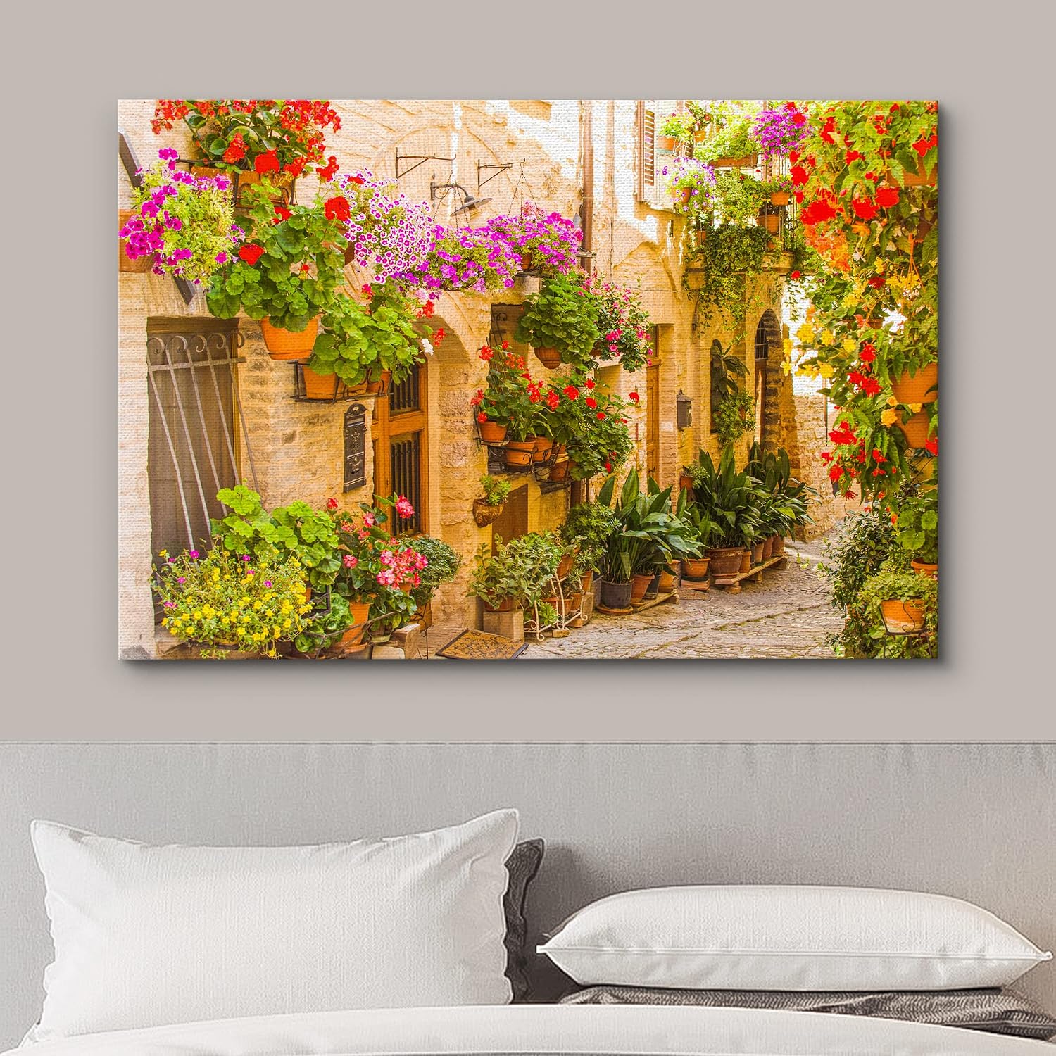wall26 Canvas Print Wall Art Gran Canal with Basilica Santa Maria in Venice, Italy Nature Wilderness Photography Modern Art Scenic Colorful Multicolor for Living Room, Bedroom, Office - 12"x18"