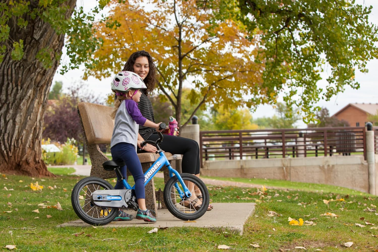Strider 14x Classic, Awesome Blue - Balance Bike for Kids 3 to 6 Years -Includes Kid Sized Grips, Padded Seat, Performance Footrest, All-Purpose Tires Easy Assembly, Tool-Free Adjustments | No Pedals, Balance Bike with Adjustable Seat and Handlebars, Lig…