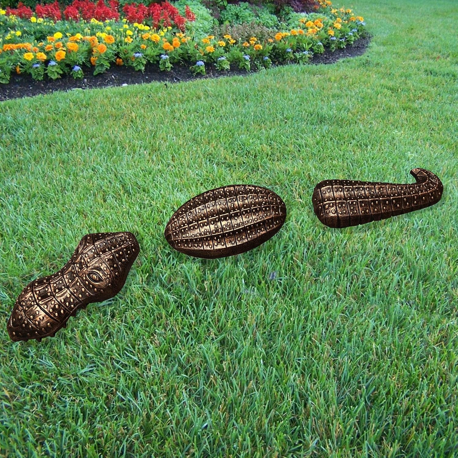 Oakland Living Cast Aluminum Decorative Garden Gator, Antique Bronze
