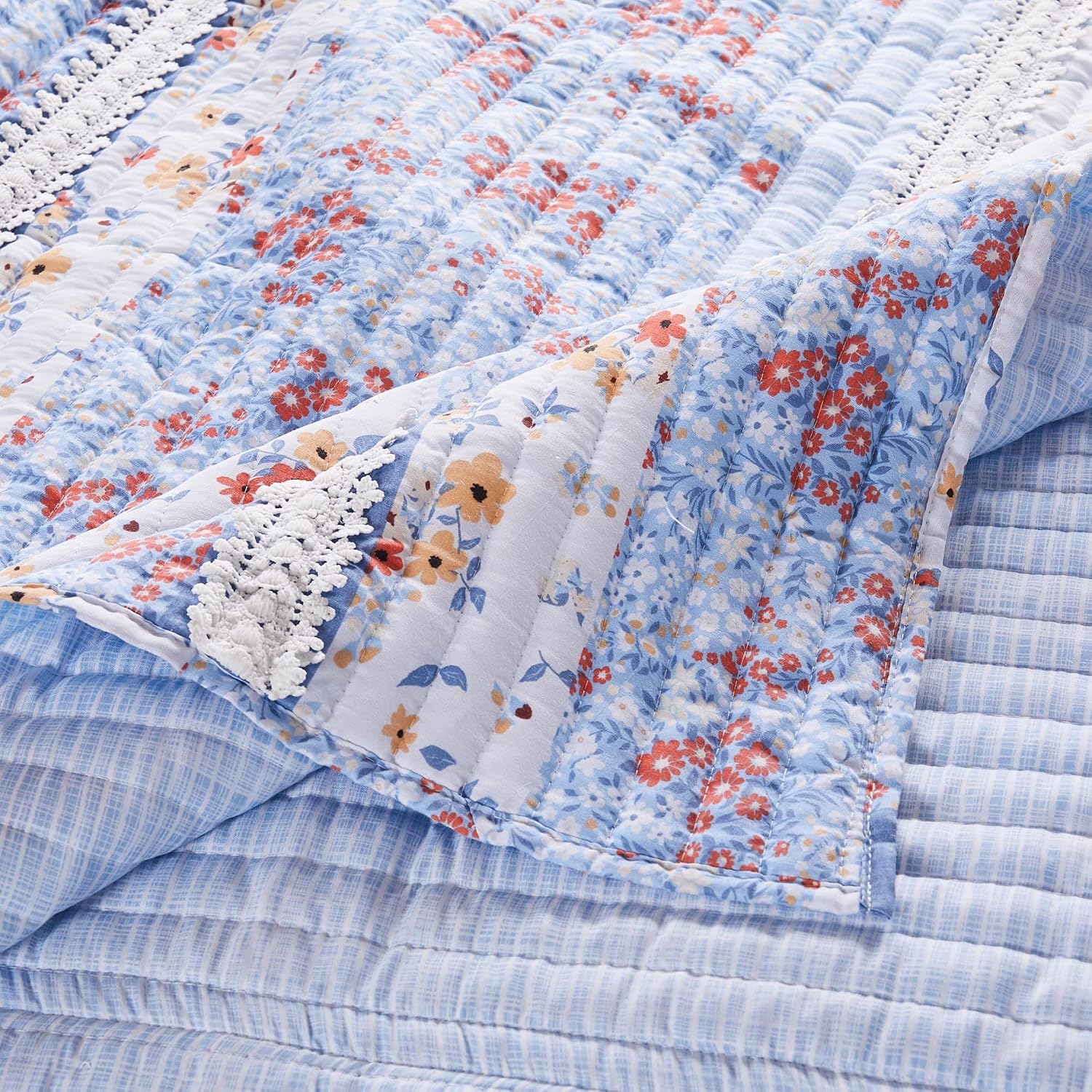 Greenland Home Fashions Ultra-Soft, Reversible, Brushed Microfiber Quilt Set, 3-Piece Full/Queen, Misty Bloom