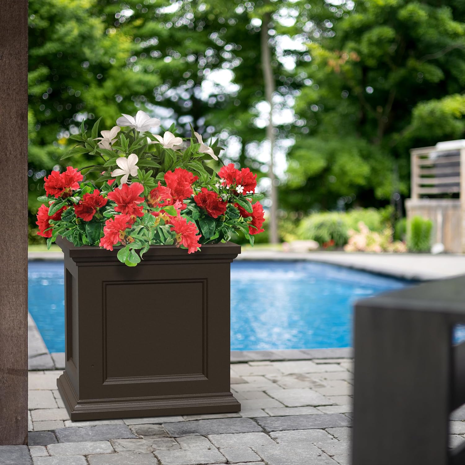 Mayne Fairfield 16in Self-Watering Square Planter, Black