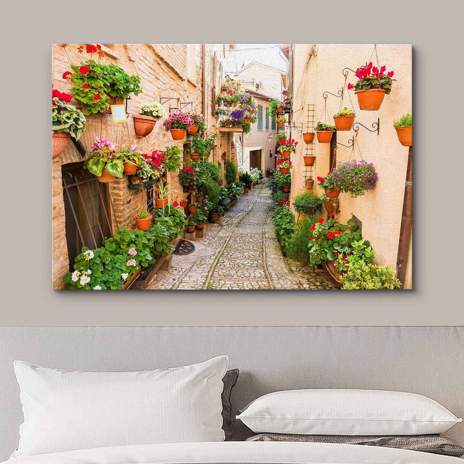 wall26 Canvas Print Wall Art Gran Canal with Basilica Santa Maria in Venice, Italy Nature Wilderness Photography Modern Art Scenic Colorful Multicolor for Living Room, Bedroom, Office - 12"x18"
