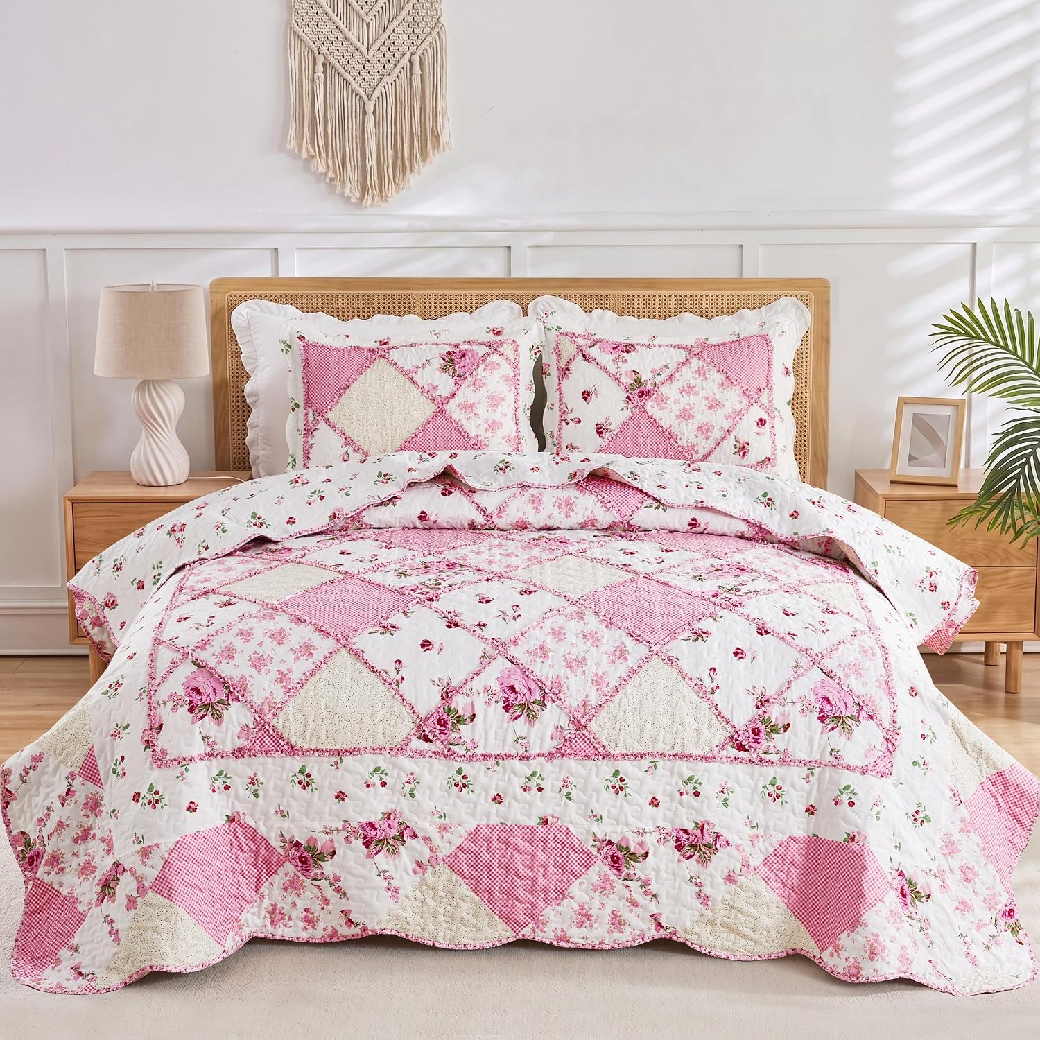 VIVILINEN Blue Floral Patchwork Quilt Set, Full Queen Size, 3 Piece Bedding Set with 2 Pillowcases
