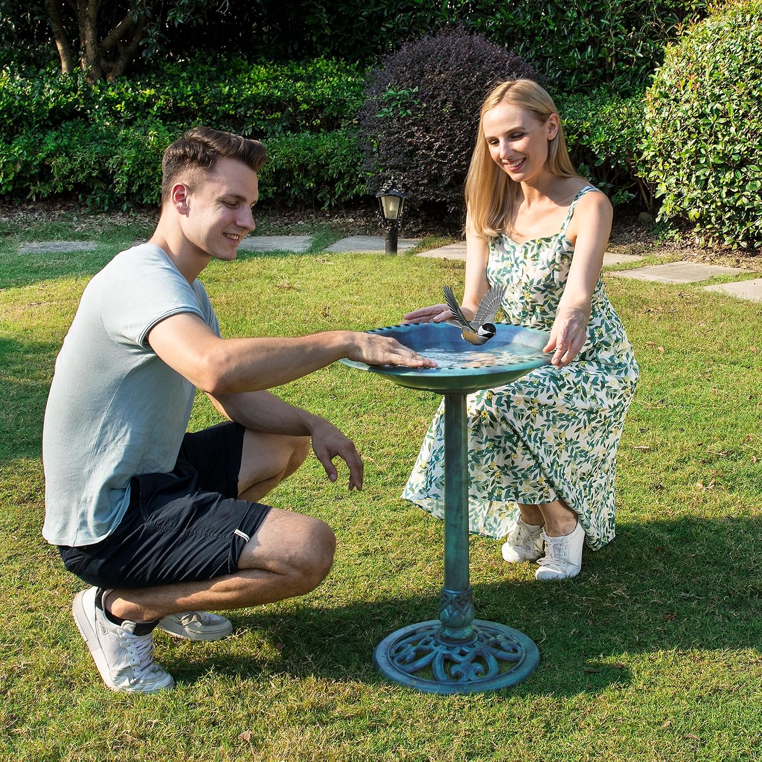 VIVOHOME Bird Bath for Outside, Polyresin Pedestal Birdbath, Green | Weather-Resistant, 20-Inch Bowl, 28-Inch Height, for Outdoor/Garden, Bird-Friendly, Easy to Clean