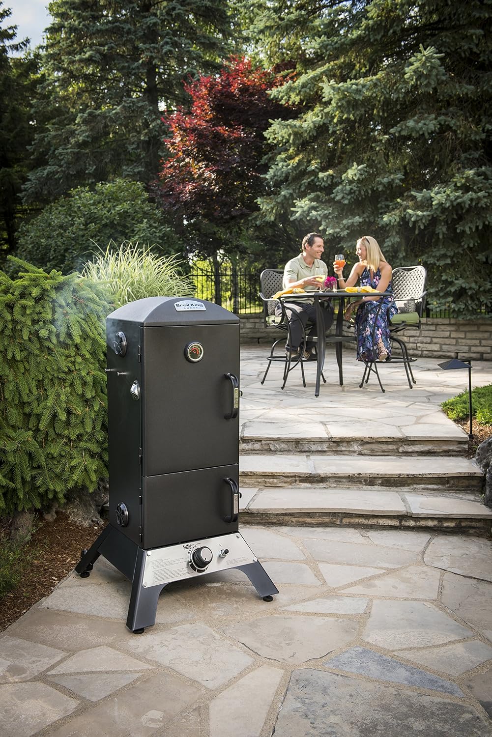 Broil King 923610 Vertical Charcoal Cabinet Smoker, Black