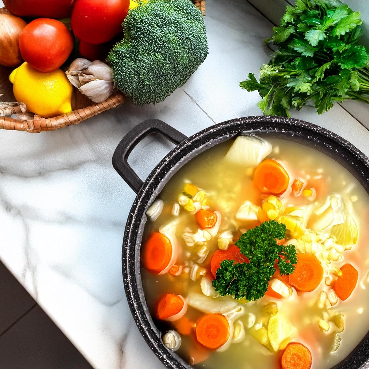 BergHOFF EuroCAST 11" Nonstick Stock pot 7qt., Glass Lid with Built-in Strainer, Induction Ready,Oven Safe