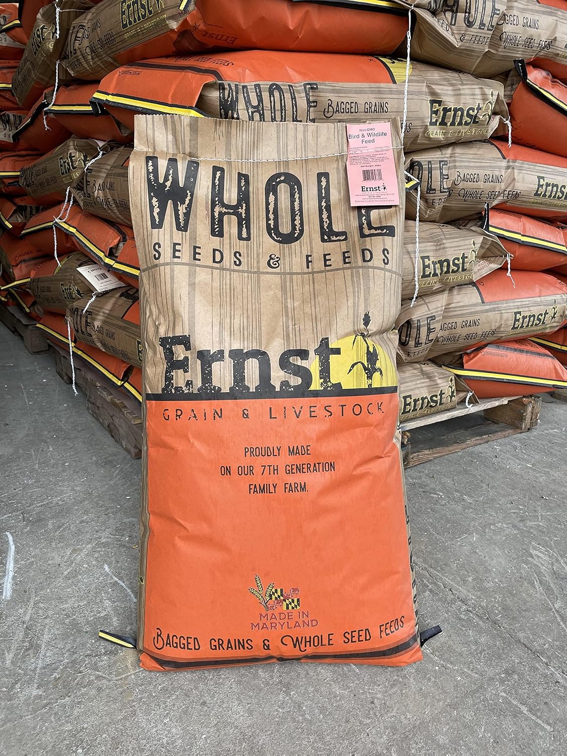 Ernst Grain & Livestock Black Oil Sunflower Seeds - Birdseed for Outside Feeders Wild Bird Food - Ideal Bird Seed for Cardinals
