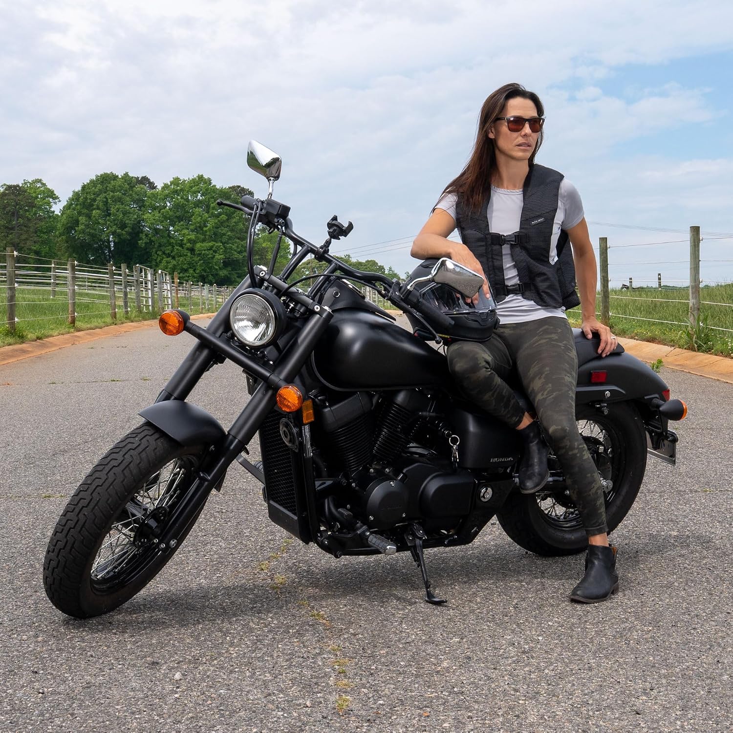 Hit-Air MLV Airbag Vest – Motorcycle Safety Vest with Automatic CO2 Deployment – Lightweight, Reusable, Adjustable Fit – Unisex Protective Riding Harness