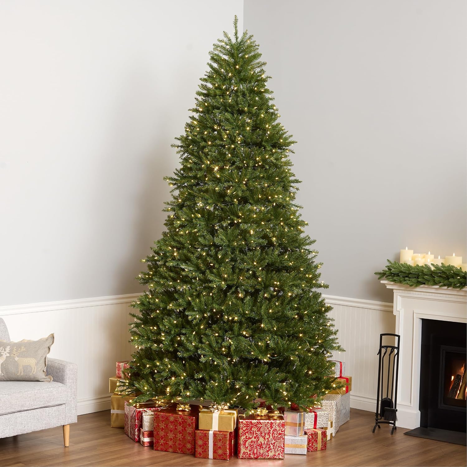 National Tree Company 7.5ft Pre-Lit Dunhill Fir Artificial Christmas Tree | 700 LED Lights, 10 Light Functions, 2,514 Tips, Foot Pedal, Includes Stand, Green