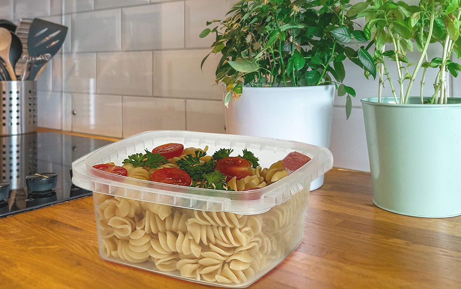 Decony 32 oz. Square Clear Deli Food Storage Containers With Lids Airtight Tamper evident system easy stackable saver shape Restaurant Take
