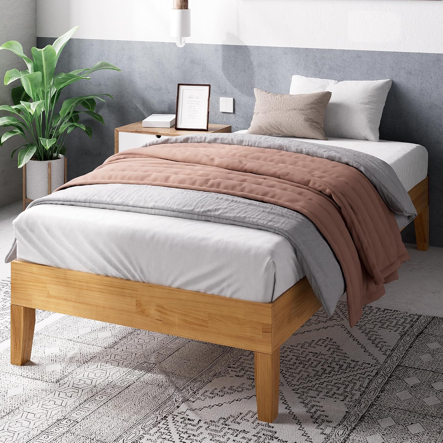 ZINUS Vivek Deluxe Wood Platform Bed Frame with Headboard, Wood Slat Support, No Box Spring Needed, Easy Assembly, Queen | Slatted Headboard, Wood Slat Support, No Box Spring Needed, Contemporary Design, Easy Assembly