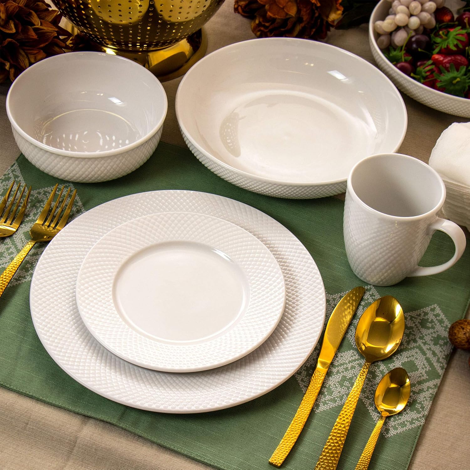 Elama White Porcelain Dish Dinnerware Set, 18 Piece, Newman