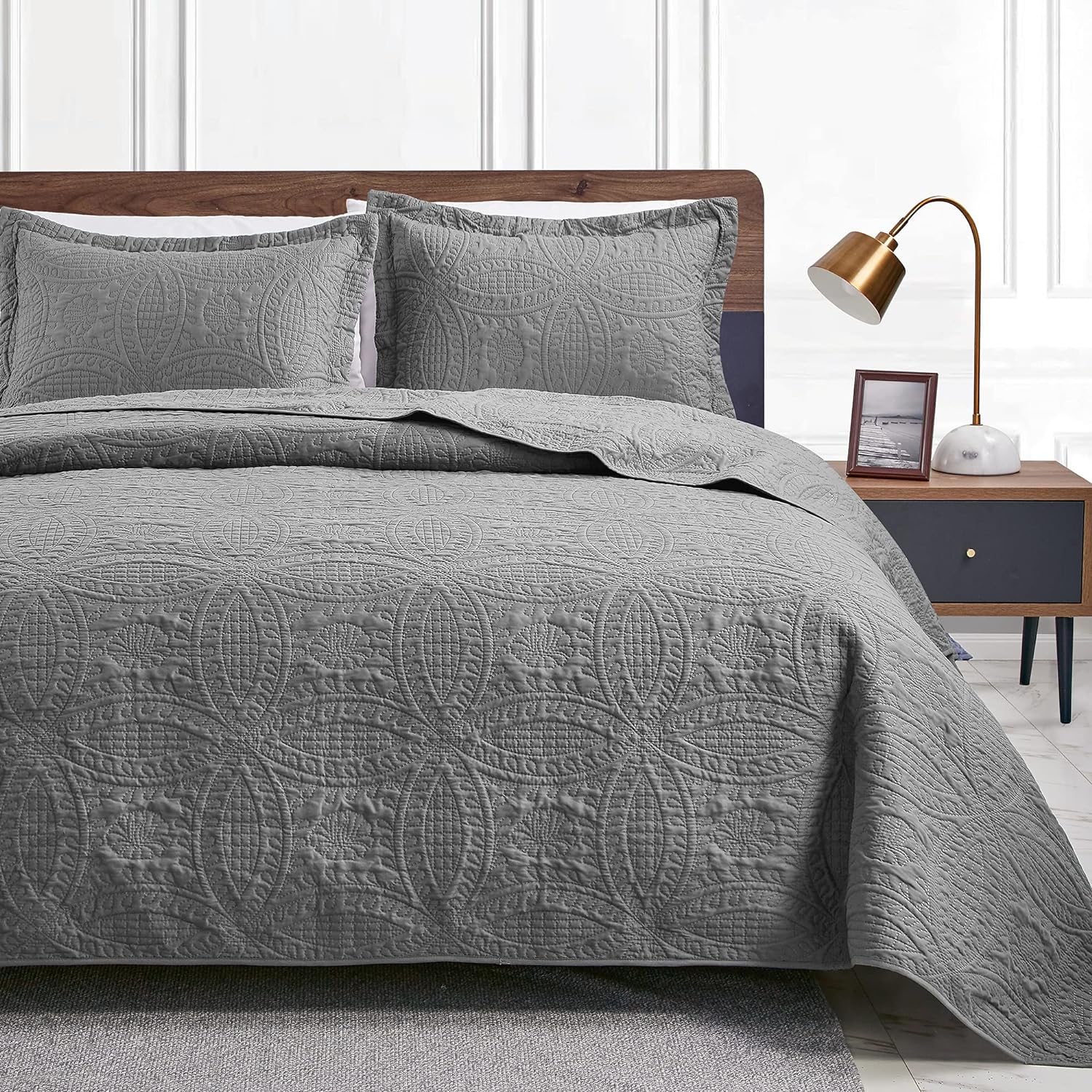 Love's cabin Quilts for Queen Bed Blue Bedspreads - Soft Bed Summer Lightweight Bedspread Comforter - Modern Style Coin Pattern Coverlet for All