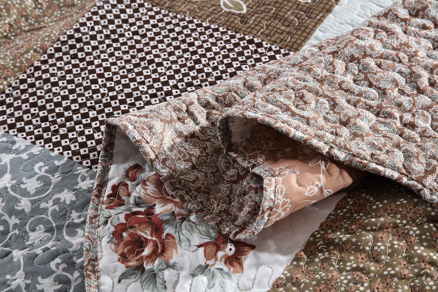 Travan Queen Quilt Set 3-Piece Bedspread Quilted Oversized Lightweight Microfiber Coverlet Set with Shams Violet Purple Floral Pattern Quilted
