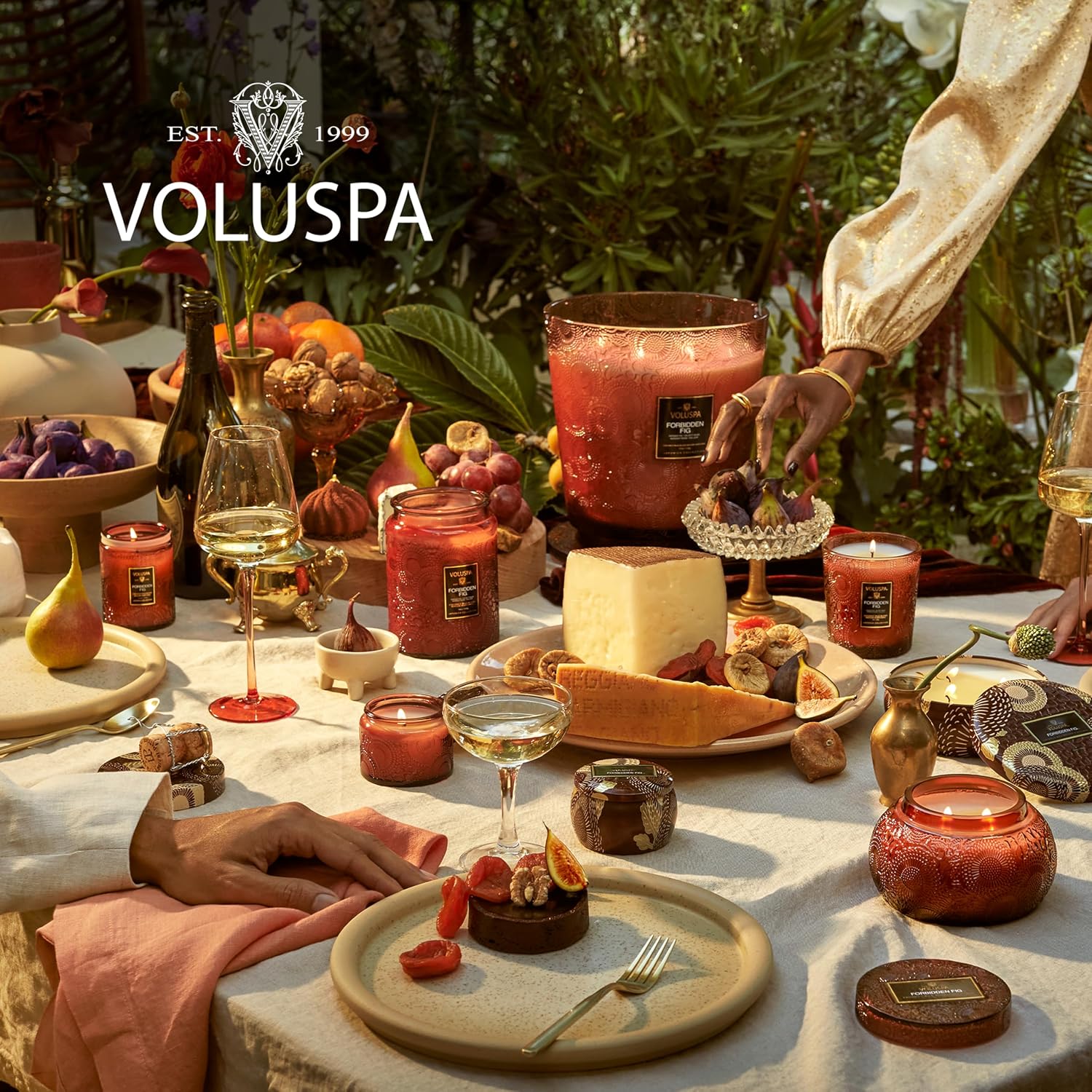 Voluspa Santal Vanille Scented Reed Diffuser, 3.4 oz, Luxury Santal Diffuser, Oil Reed Diffusers for Home, Handcrafted in the USA