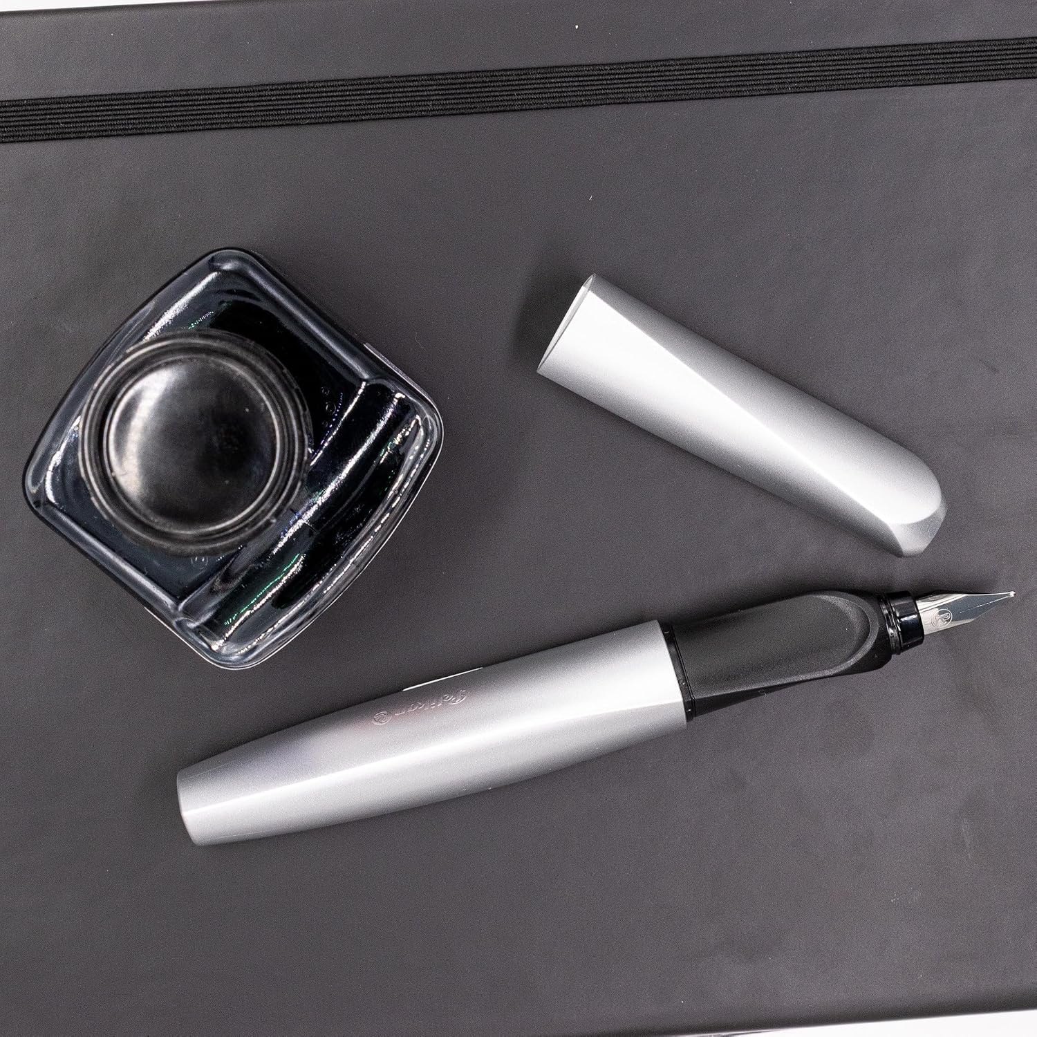 Pelikan Twist Fountain Pen with 1 Ink Cartridge, Medium Nib, Silver, Boxed (947101)