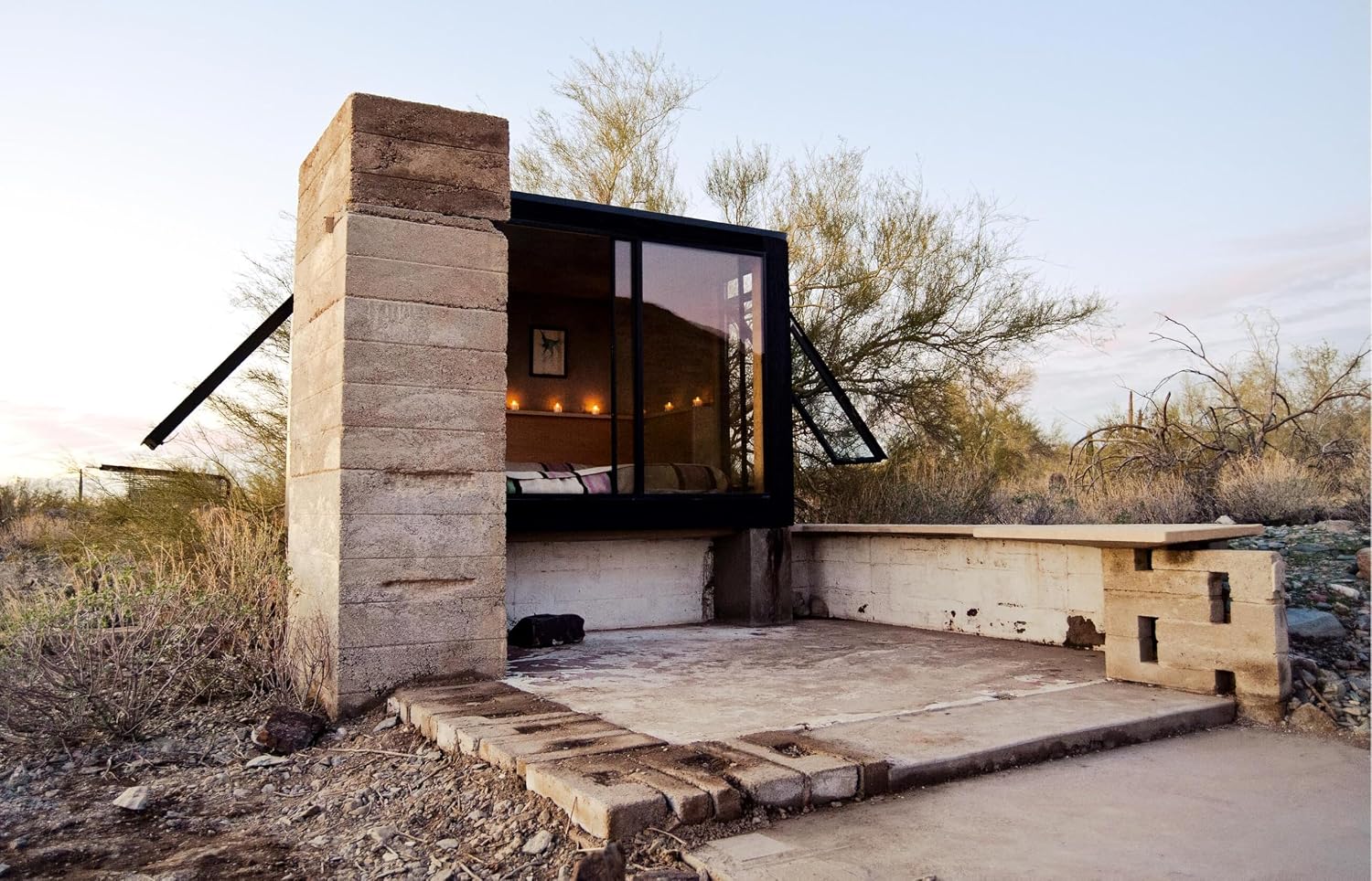 Microshelters: 59 Creative Cabins, Tiny Houses, Tree Houses, and Other Small Structures