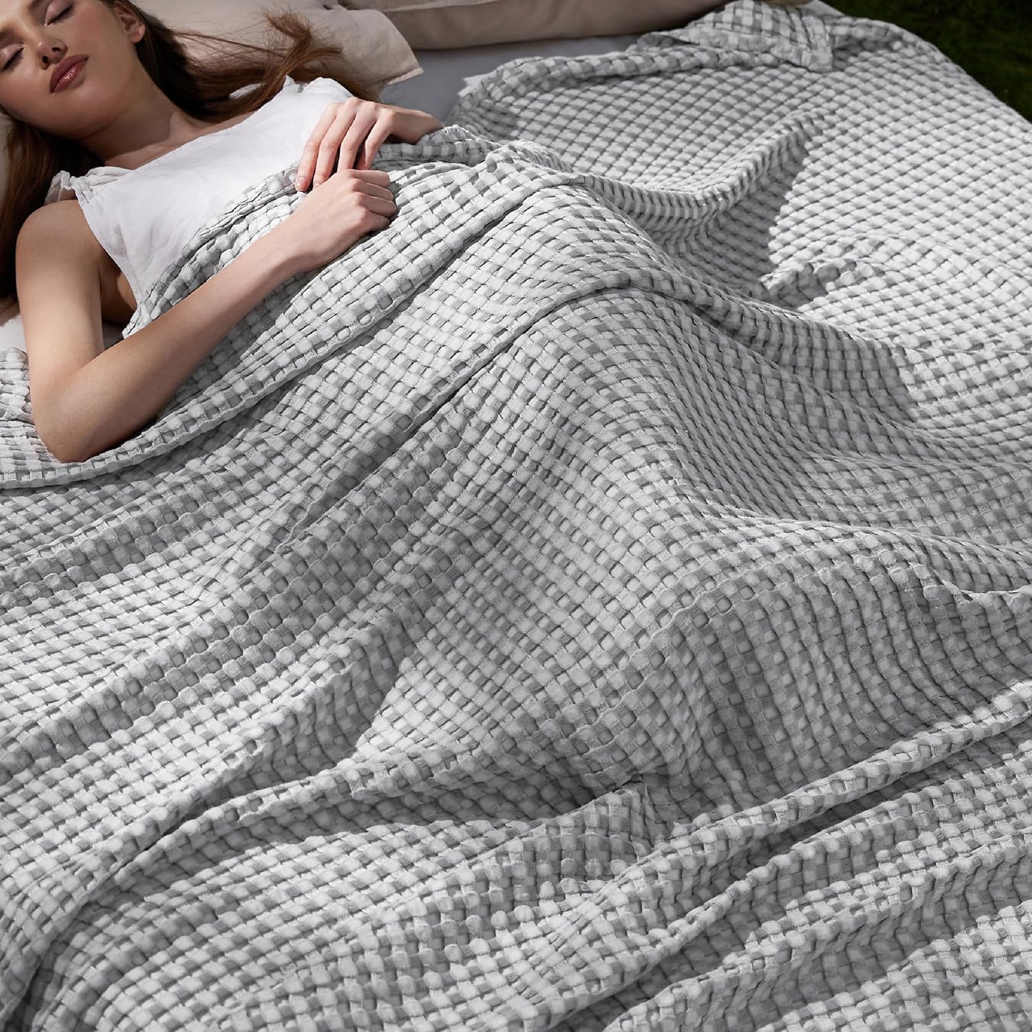 Bedsure Cooling Waffle Blanket for Hot Sleepers, Ivory, Queen, 90"x90"