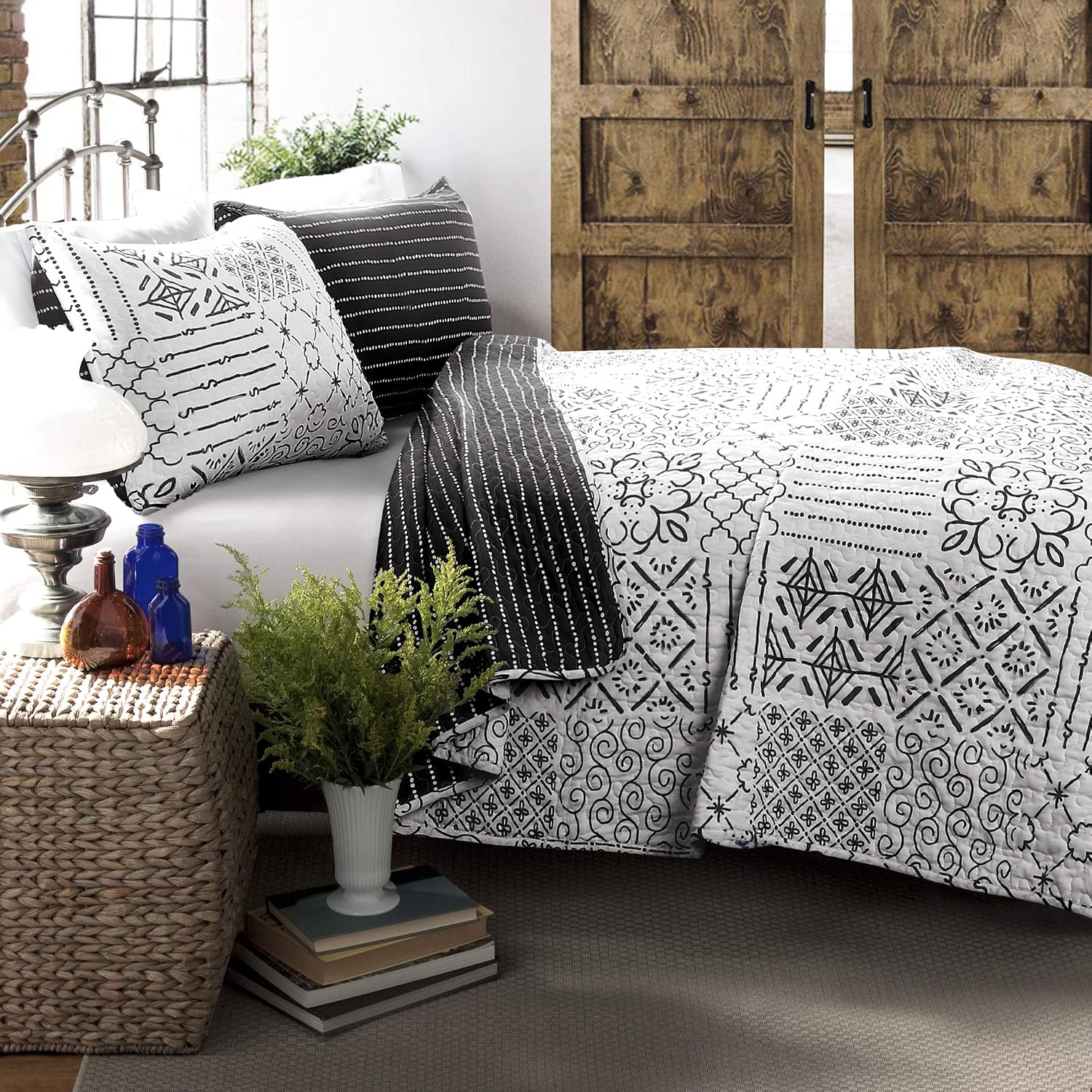 Lush Decor Monique 3 Piece Reversible Print Pattern Blue Quilt Set - Full Queen