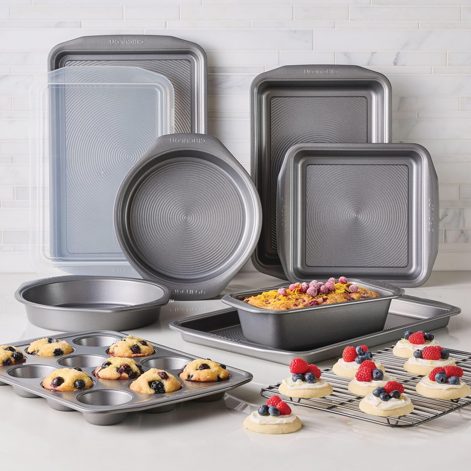 Circulon Nonstick Bakeware Set with Nonstick Cookie Sheet, Bread Pan, Bakings Pan and Cake Pans - 5 Piece, Chocolate Brown
