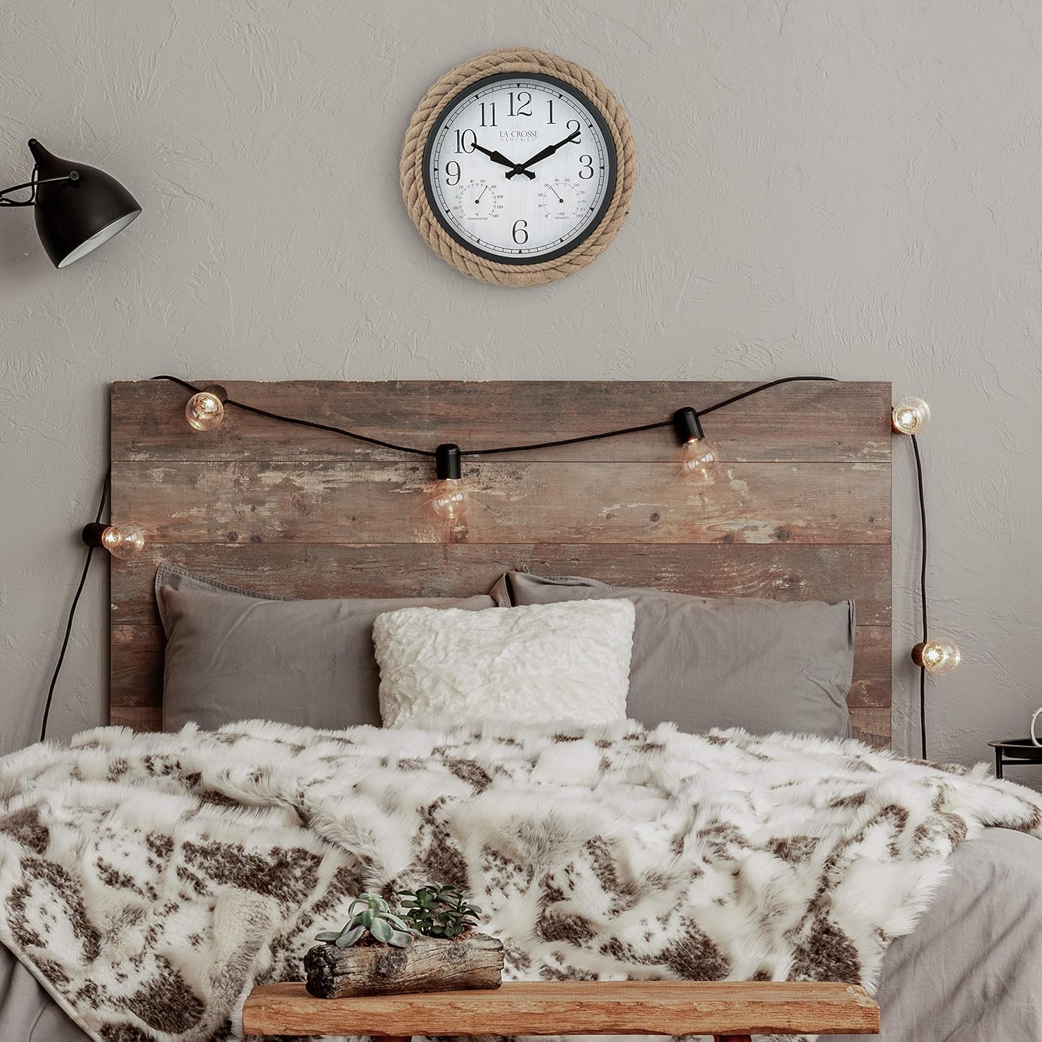 La Crosse Clock 433-3836 14-inch Rowan Indoor/Outdoor Rope Analog Quartz Wall Clock