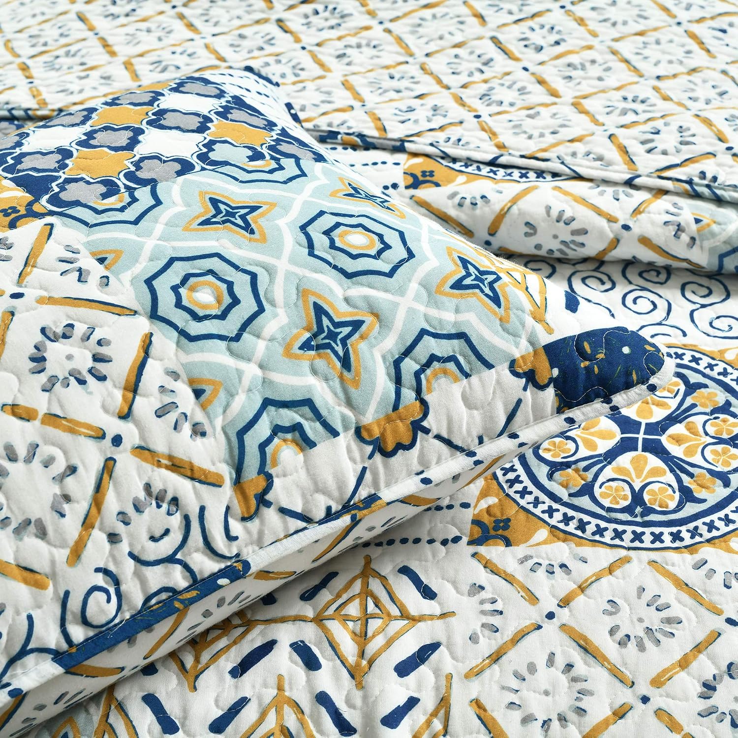 Lush Decor Monique 3 Piece Reversible Print Pattern Blue Quilt Set - Full Queen