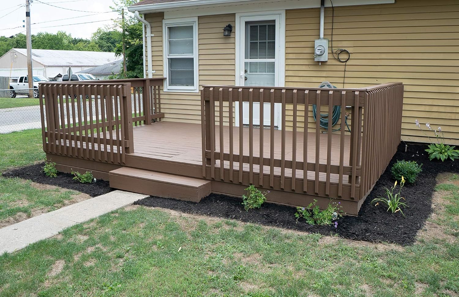 #1 Deck Premium Advanced Solid Color Outdoor Wood Stain and Sealer in One – Water Based Sealant for Wood Decks, Fences, & Siding - 1 Gal - Made in USA - Simply White