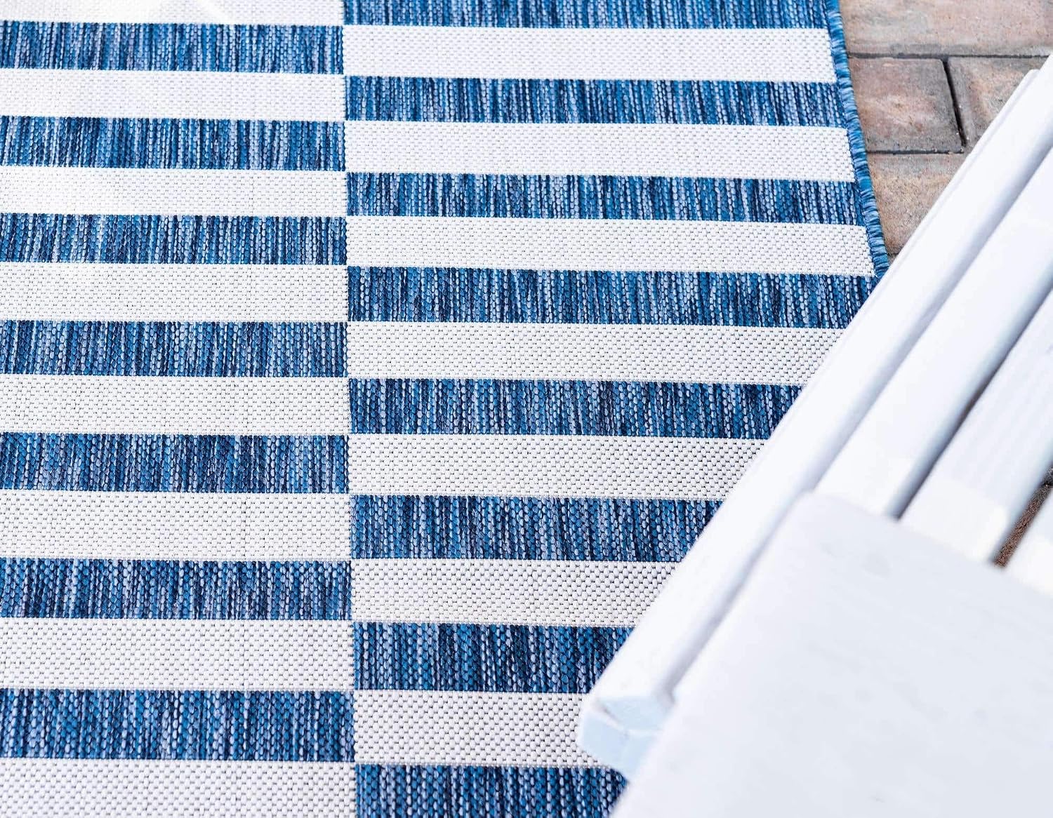 Unique Loom Outdoor Striped Collection Area Rug - Striped (7' 1" x 10' Rectangle, Taupe/Ivory)