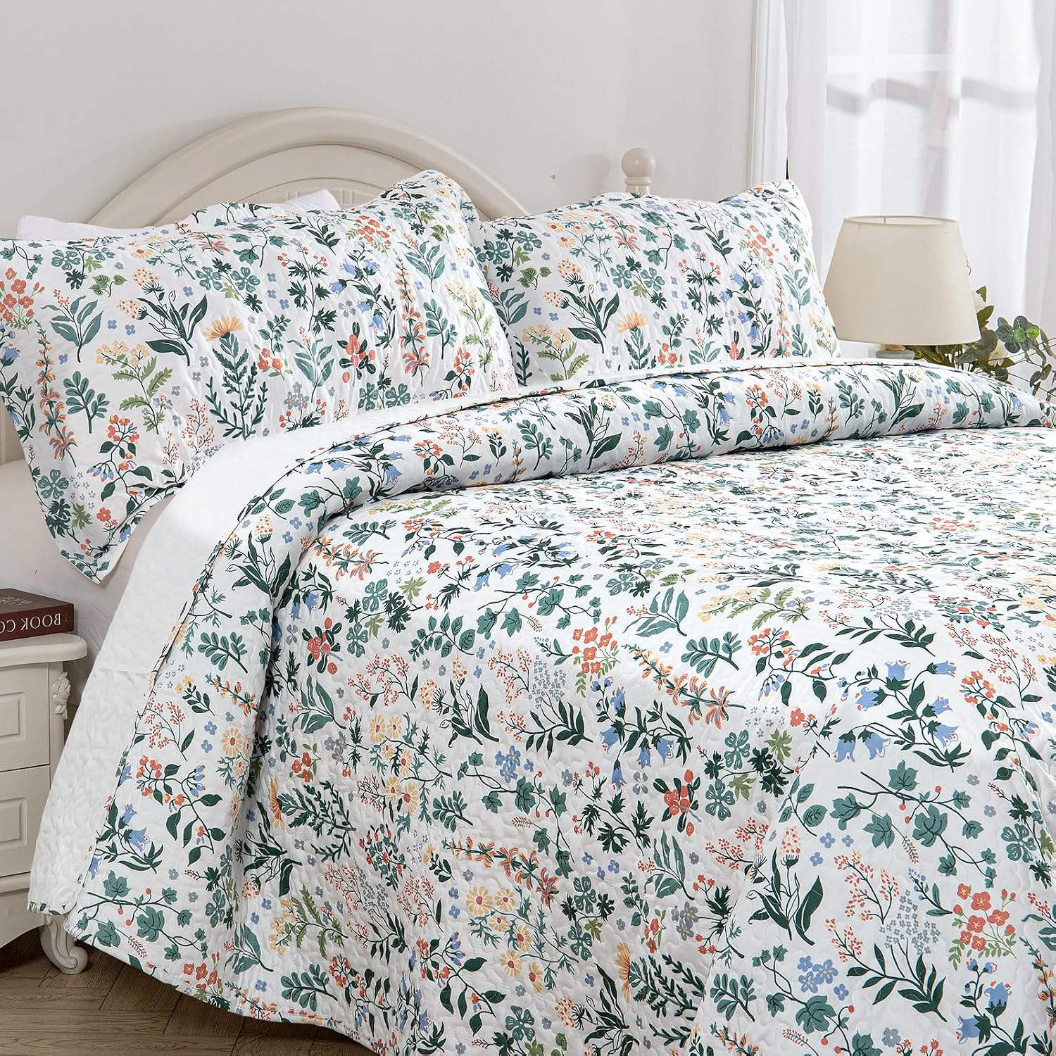 Travan Queen Quilt Set 3-Piece Bedspread Quilted Oversized Lightweight Microfiber Coverlet Set with Shams Violet Purple Floral Pattern Quilted