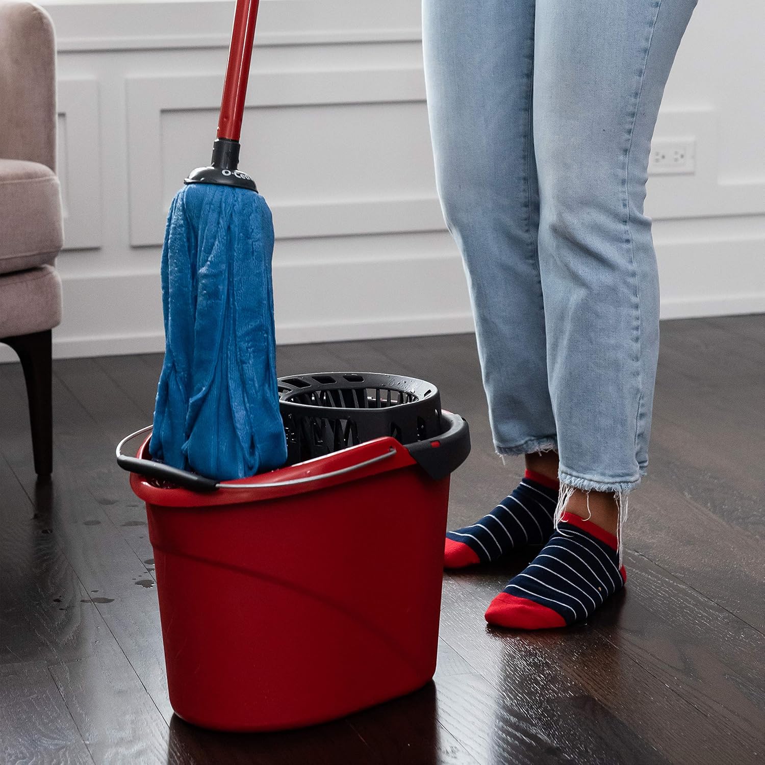 O-Cedar Microfiber Cloth Mop & QuickWring Bucket with Extra Refill, 2 Piece Set
