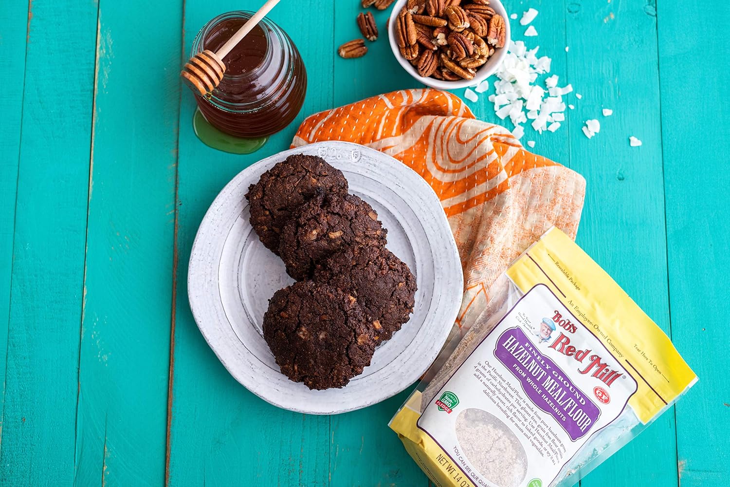 Bob's Red Mill Hazelnut Flour/Meal Natural, 14oz (Pack of 4) - Non GMO, Gluten Free, Vegan, Paleo Friendly, Keto Friendly, Kosher