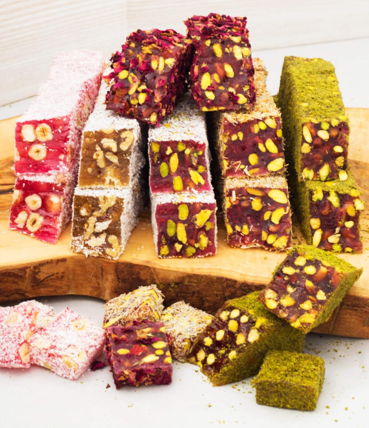 Cerez Pazari Turkish Delight In 4 Flavours, With Pistachio, Hazelnut & Walnut, Assorted Gourmet Lokum In Elegant Tin Gift Box
