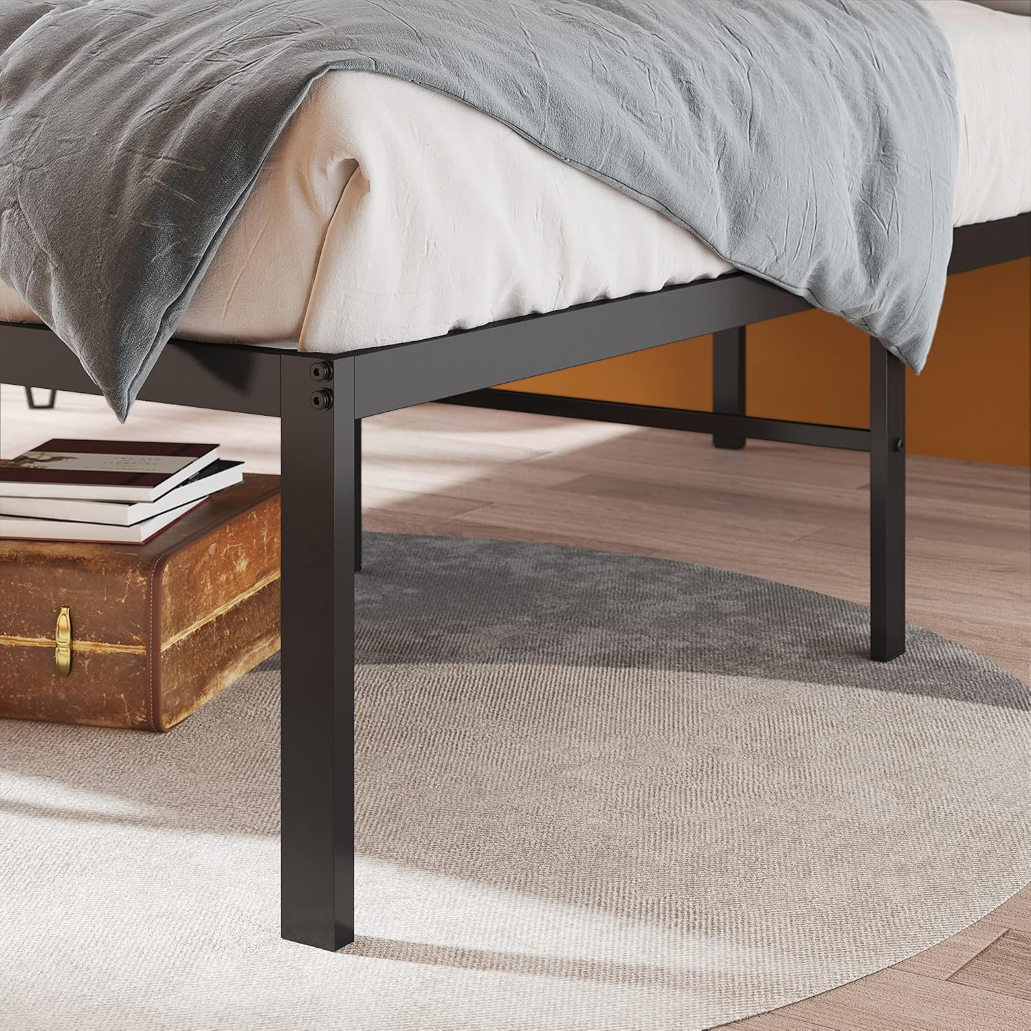 ZINUS Van 16 Inch Metal Platform Bed Frame / Steel Slat Support / No Box Spring Needed / Easy Assembly, Full