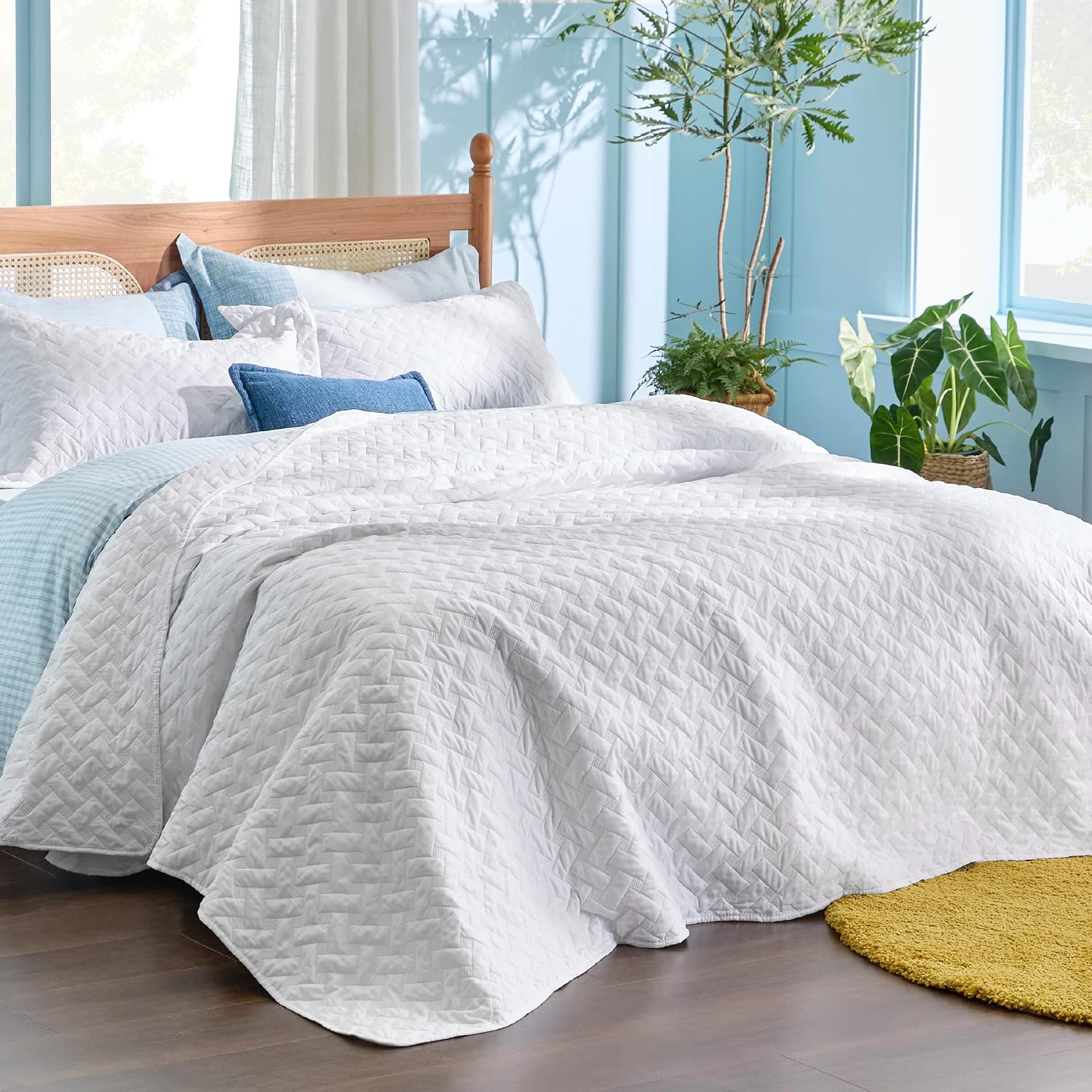 Bedsure Quilts Queen Size - Grey Bedspreads Queen Size with Basket Weave Pattern, Soft Quilt Bedding Set, Lightweight Comforter Set Coverlet for All Seasons with 2 Pillow Shams (90" x 96")
