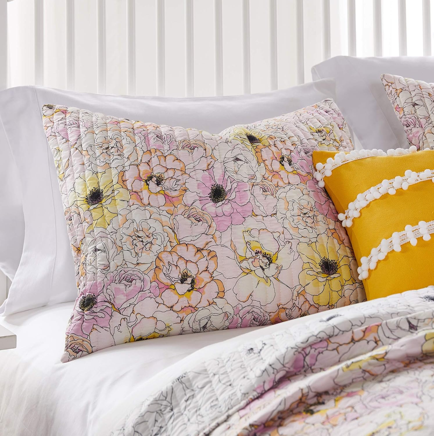 Greenland Home Fashions Ultra-Soft, Reversible, Brushed Microfiber Quilt Set, 3-Piece Full/Queen, Misty Bloom