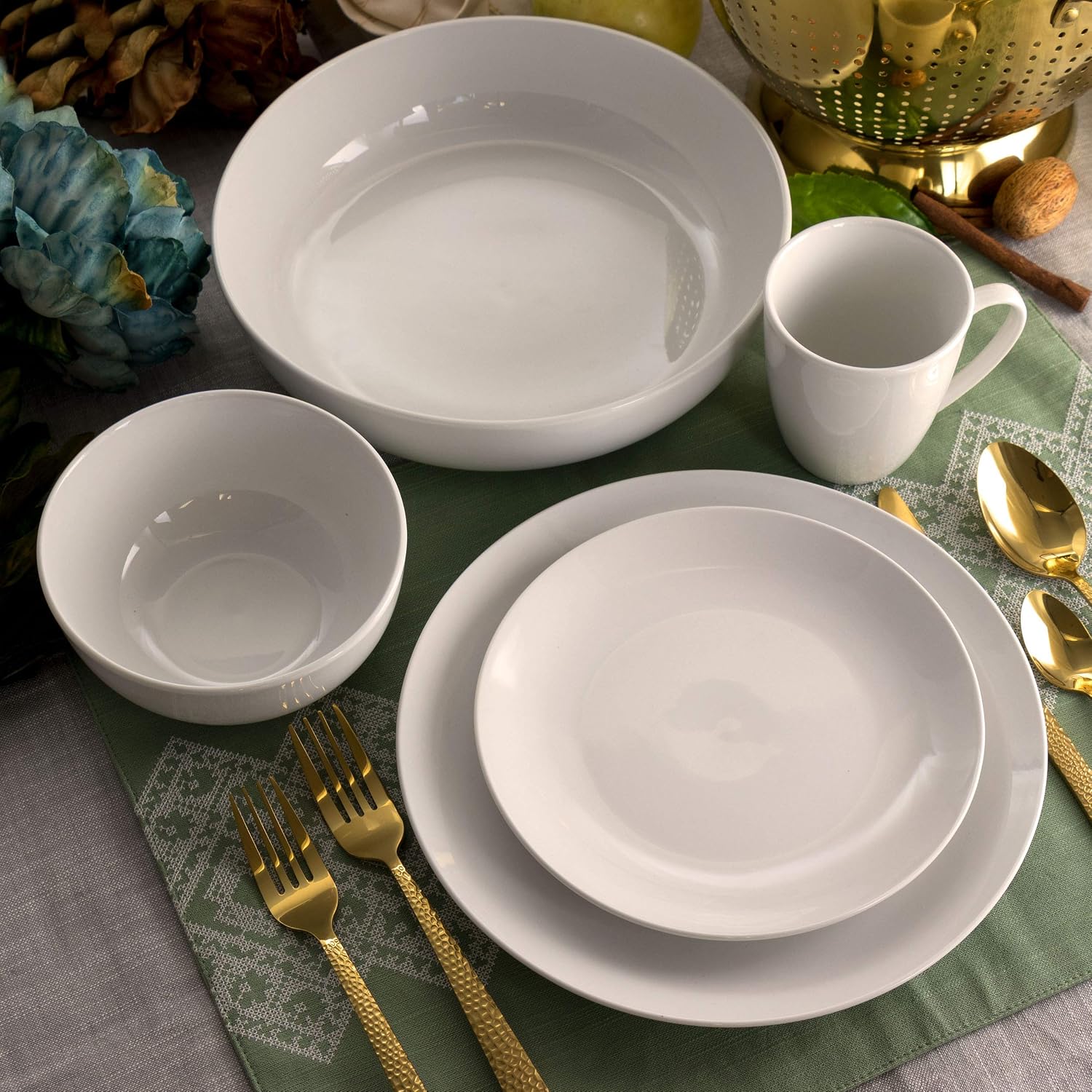 Elama White Porcelain Dish Dinnerware Set, 18 Piece, Newman