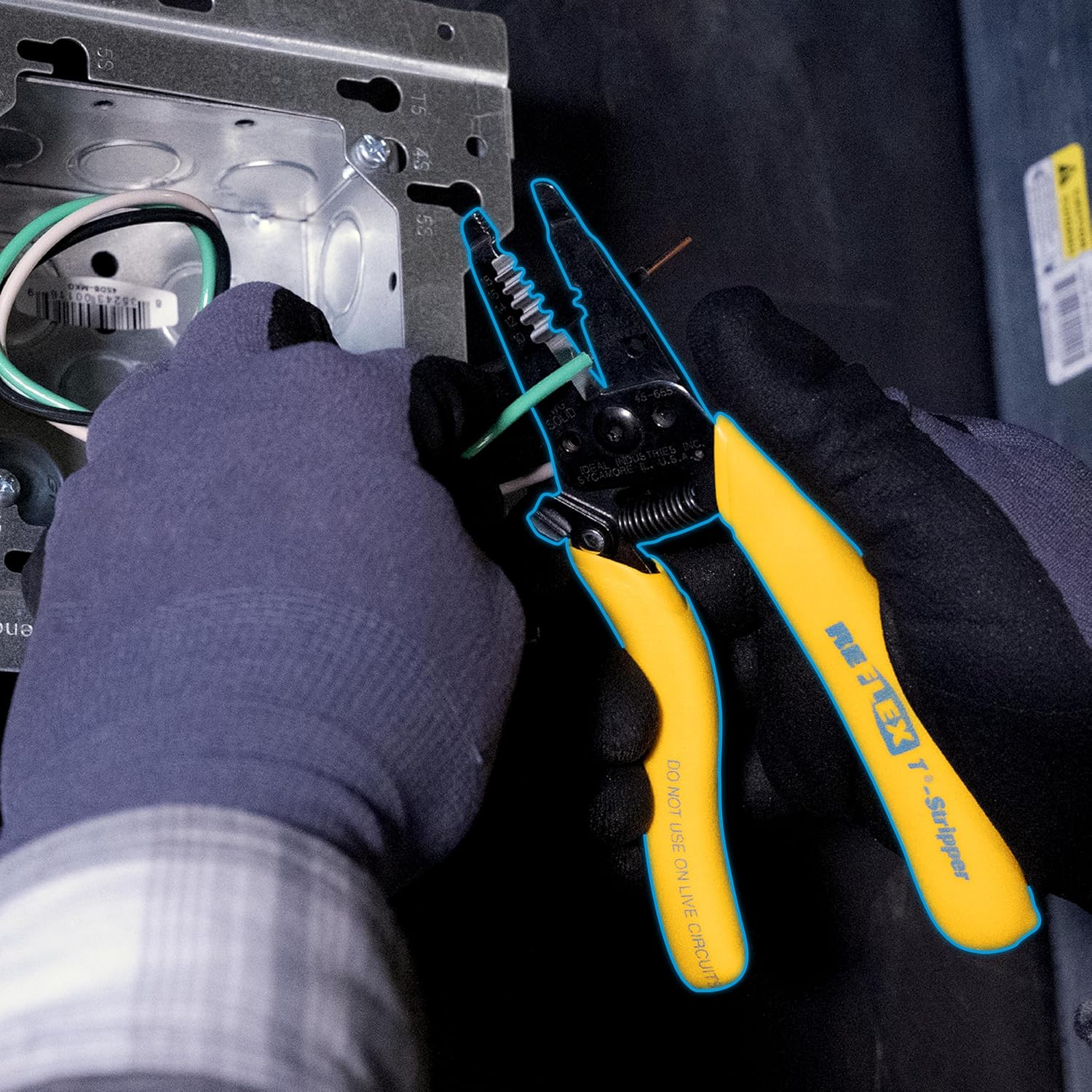 IDEAL Electrical Reflex Super T-Stripper Wire Strippers, 8–16 AWG Solid, 10–18 AWG Stranded, Ergonomic Wire Cutter and Stripping Tool with Textured Sleeves, Locking Handle
