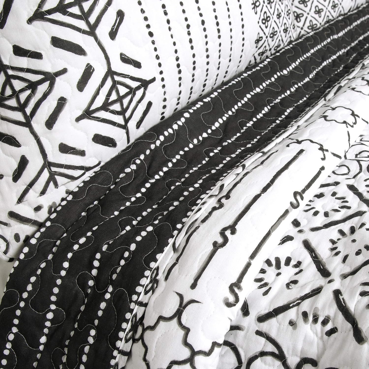Lush Decor Monique 3 Piece Reversible Print Pattern Blue Quilt Set - Full Queen