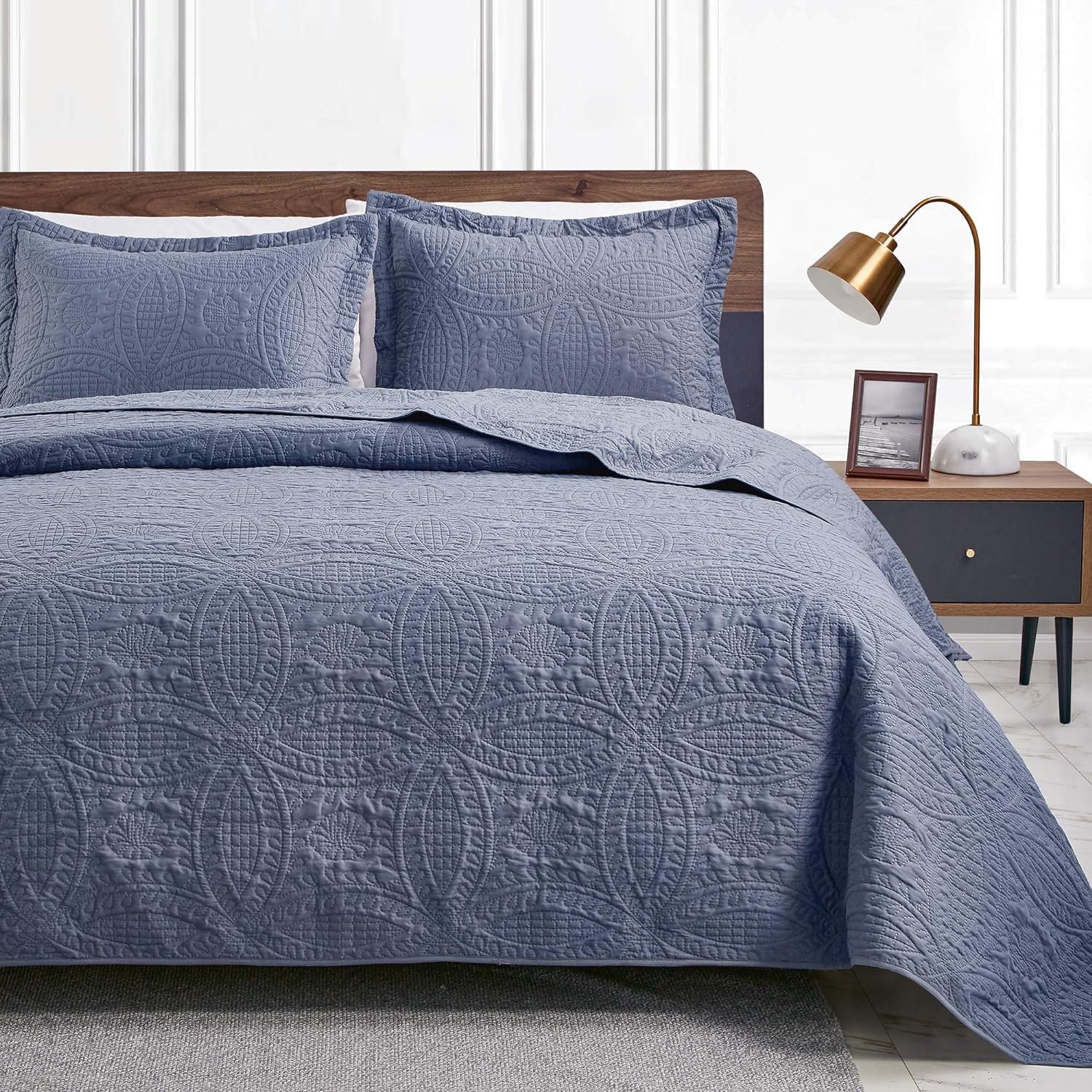 Love's cabin Quilts for Queen Bed Blue Bedspreads - Soft Bed Summer Lightweight Bedspread Comforter - Modern Style Coin Pattern Coverlet for All