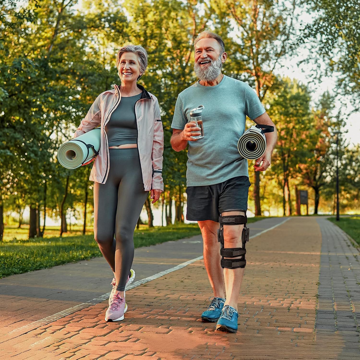 Z1 K4 OsteoAlign Hinged Knee Brace - Knee Support for ACL, MCL, Ligament Sports Injuries, Arthritis (OA), Meniscus Tear, Relief from Knee Joint Pain with Side Stabilizers for Men & Women Size (Medium)