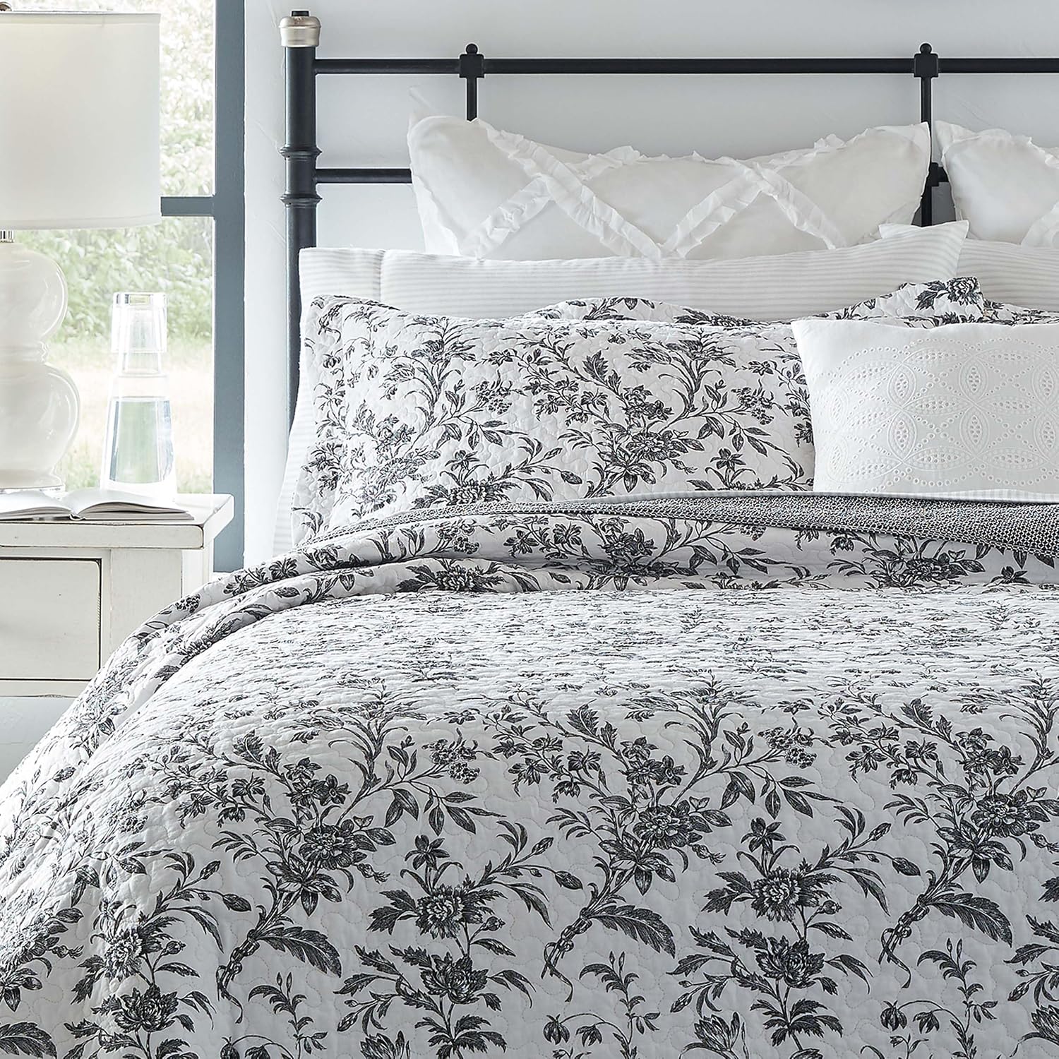 Laura Ashley – Queen Quilt Set, Soft & Lightweight Toile Bedding with Matching Shams, Reversible Floral Room Decor, College Dorm Room Essentials (Amberley Blue)