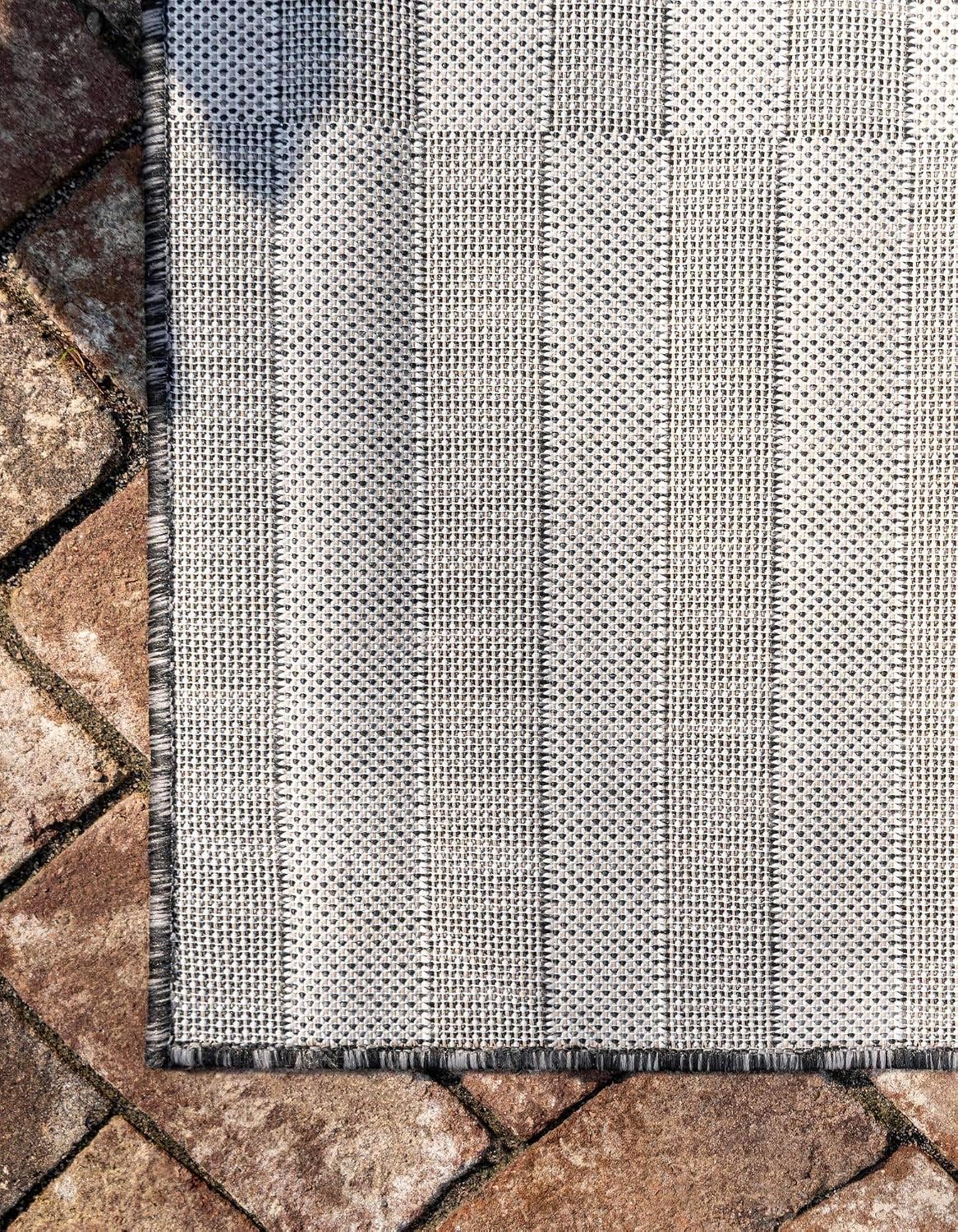 Unique Loom Outdoor Striped Collection Area Rug - Striped (7' 1" x 10' Rectangle, Taupe/Ivory)