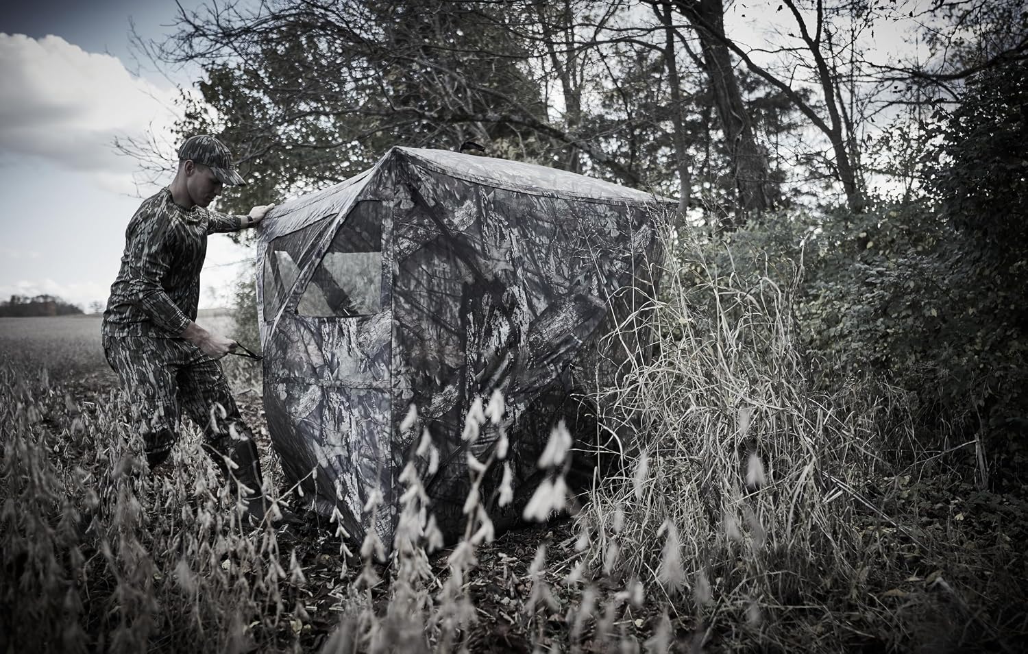 Ameristep Care Taker Kick Out Pop-Up Ground Blind, Premium Hunting Blind, Mossy Oak Break-Up Country Camo